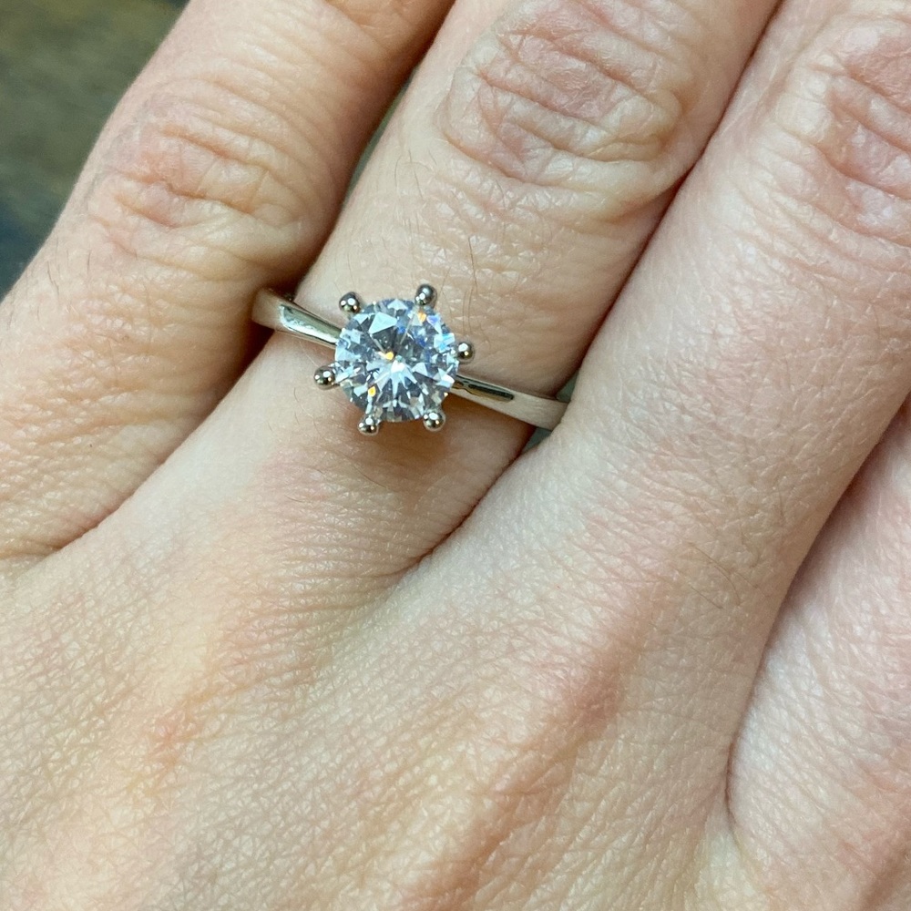 diamond ring 💍 - Picture 5 of 8